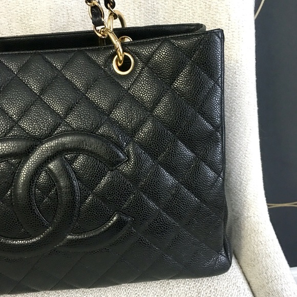 CHANEL Caviar Quilted Grand Shopping Tote GST bag - Picture 5 of 15